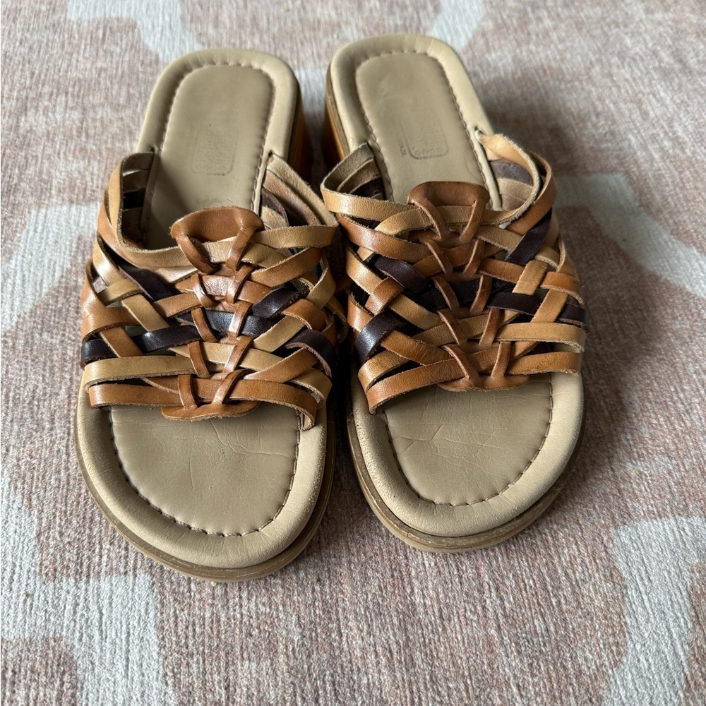 Faded Glory Tan and Brown Woven Sandals